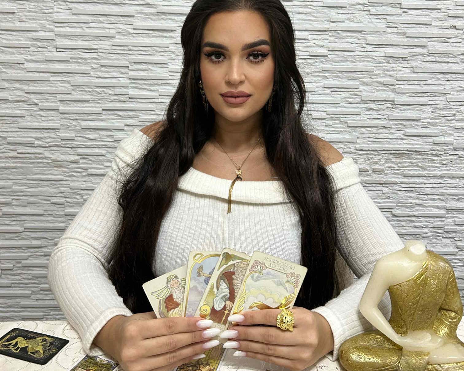 Mulțumiri pentru Adelina Maestra Tainelor Nevăzute