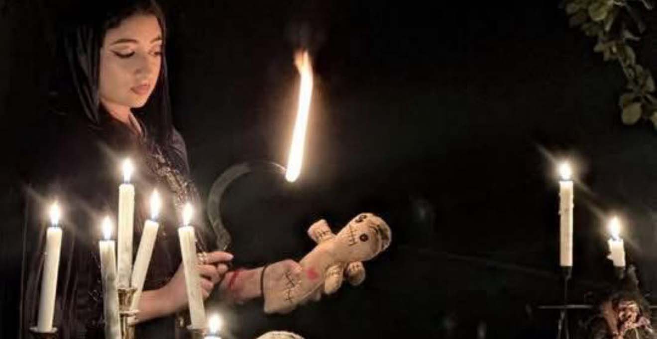 Vrăjitoarea Maysa Beatrice Vrăjitoarea Maysa Beatrice